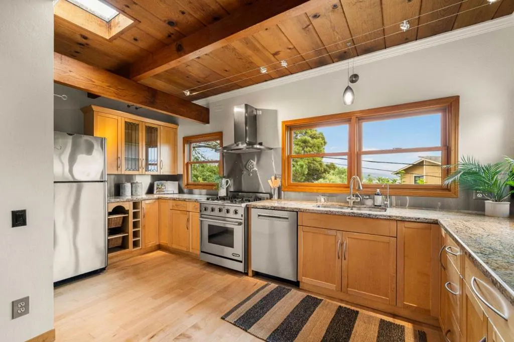 855 San Ramon Avenue, Moss Beach, California 94038 home-pic-24